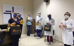 Presentes entreges no Hospital Regional de Arapiraca