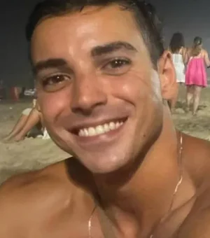 Fã que passou Réveillon com Rosalía no Rio vira celebridade por um dia