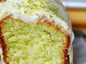 Bolo de limão com iorgurte