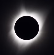 Eclipse solar total de hoje vai escurecer o céu para 15 milhões de pessoas