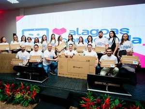 Governo lança programa Alagoas Conectada para ampliar internet nas escolas públicas