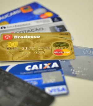 Cartões de crédito em uso no país chegaram a 123 milhões em 2019