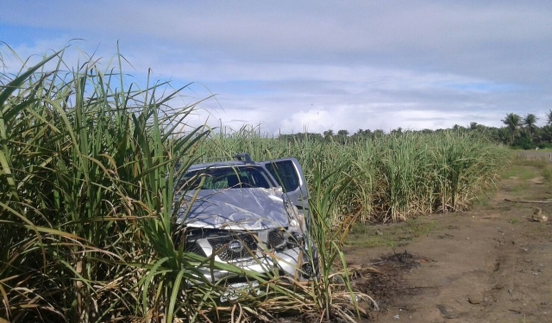 Funcionários da Santa Casa de São Miguel dos Campos sofrem acidente na AL-215