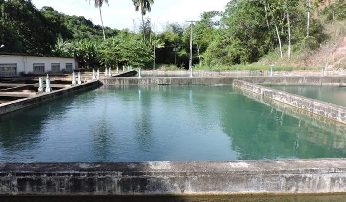 Reparo emergencial no aqueduto do Sistema Catolé-Cardoso afeta abastecimento em Maceió