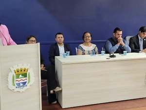 Vereador João Catunda comanda audiência pública que discute dificuldades no acesso à educação para crianças com espectro autista