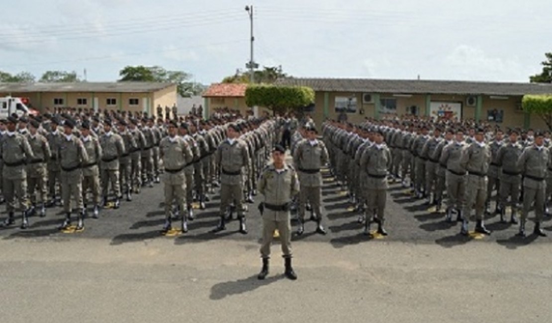 Mais de 690 policiais militares garantem a segurança do réveillon 2017 em Maceió