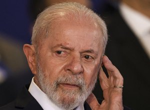 'Não temos que xingar ninguém', diz Lula após Janja ofender Elon Musk
