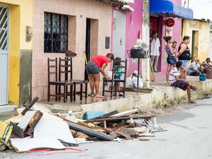 Famílias desalojadas na cidade do Pilar começam a voltar para casa