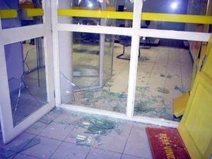 Criminosos arromabm agências do BB e Correios no Sertão