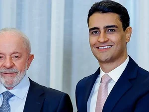 JHC tem encontro com Lula e sinaliza disputa ao Senado, diz jornal