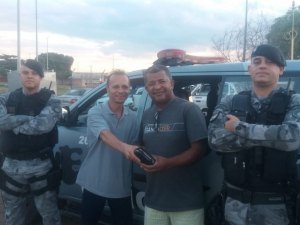 Desempregado acha carteira com R$ 3,4 mil no DF e devolve ao dono