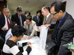 TJ entrega microfones para gravação de depoimentos em audiências