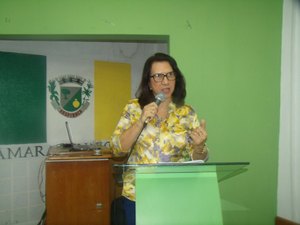 Câmara de Arapiraca homenageia com o título de Cidadã professora Rita