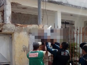 Flanelinha alagoano morre asfixiado ao tentar pular portão de residência em Aracaju