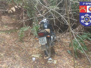 Rádio Patrulha recupera motocicleta roubada em Arapiraca