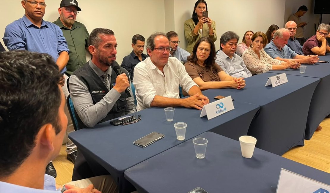 Arthur Lira e Leonardo Dias reforçam parceria com o Trade Turístico de AL