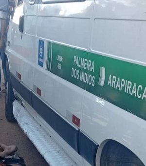 Colisão envolvendo moto, carro e van deixa homem morto em Arapiraca