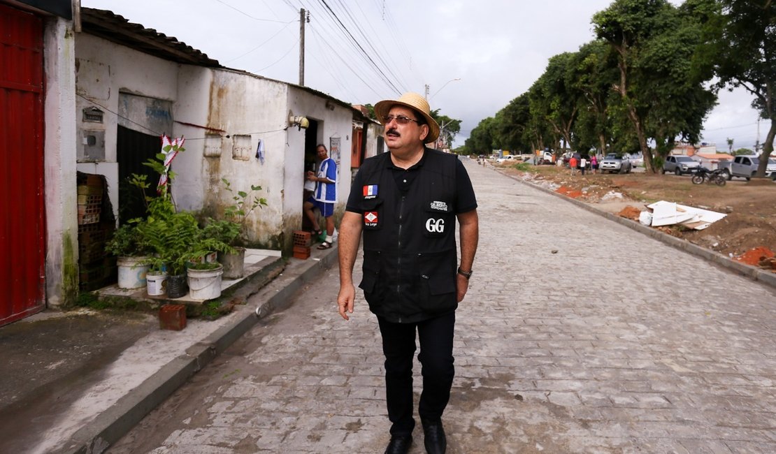 Prefeito de Rio Largo fiscaliza andamento das obras de pavimentação e drenagem