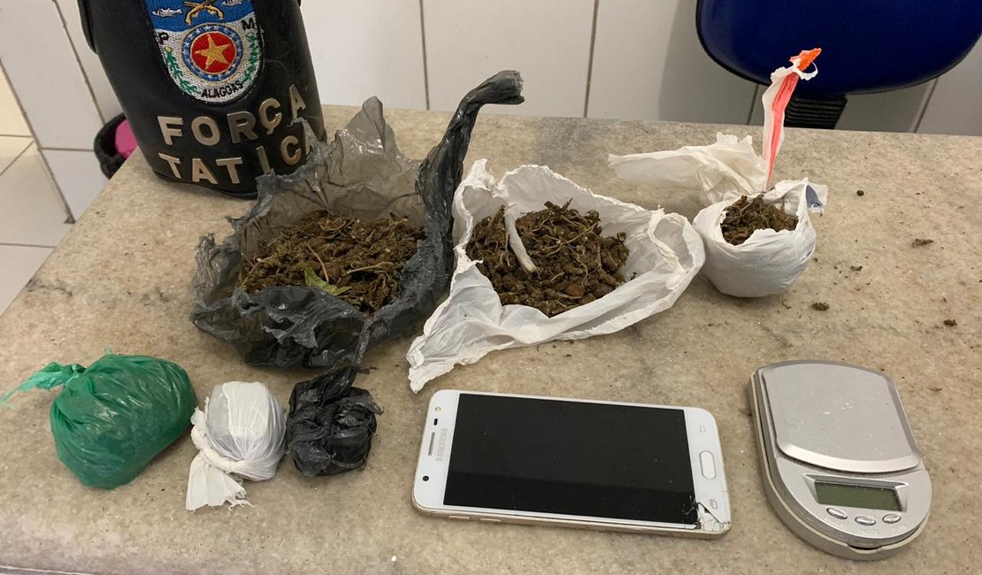 Celular roubado e maconha foram encontrados em uma casa no Village Campestre