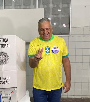 Alfredo Gaspar vota em Maceió e diz que é hora de pacificar o país