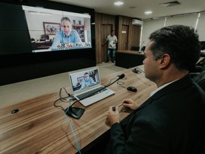 Bolsonaro tenta fazer as pazes com Renan Filho e demais governadores