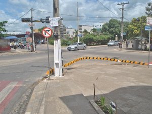 SMTT prioriza pedestre com faixa e sinalização para veículos