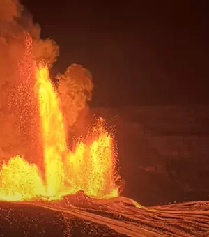 Vulcão entra em erupção com colunas de lava de 300 metros no Havaí