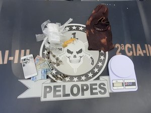 Jovens são presos acusados de tráfico de drogas em Colônia Leopoldina