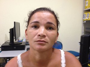 Mulher é presa acusada de falsidade ideológica e tentativa de furto