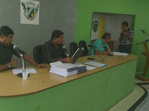 Vereadores de Arapiraca aprovam aumento salarial e passam a receber R$ 12 mil