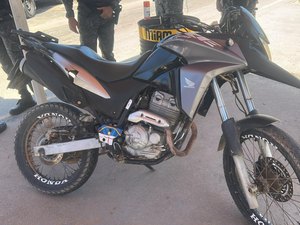 Operação Protetor das Divisas apreende motocicleta adulterada em Maragogi