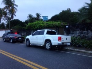 PF cumpre mandados de busca e apreensão na casa do prefeito de São Sebastião