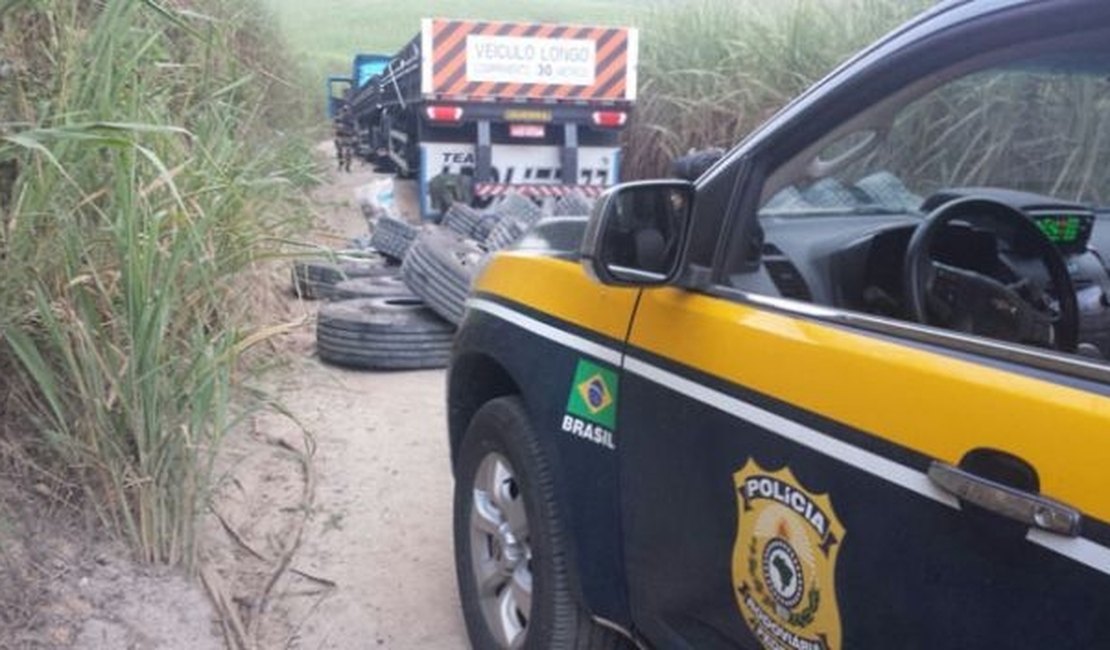 Caminhoneiro é mantido refém em canavial e tem 36 pneus roubados