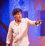 Com doses de humor, poesia e drama, Paulo Betti apresenta o espetáculo Autobiografia Autorizada no Teatro Deodoro