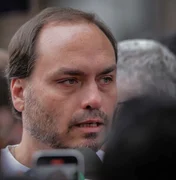 Carlos Bolsonaro é eleito senador por Santa Catarina