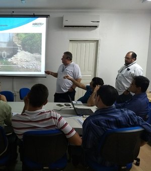 Prefeitos de municípios da região Agreste discutem sobre abastecimento de água