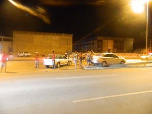 Colisão entre três veículos deixa trânsito lento na AL 220