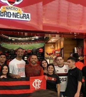 Goleiro Bruno agradece carinho de torcedores do Fla: 'Muito feliz'