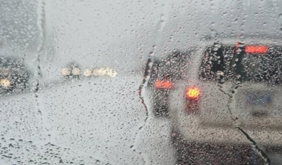 Desvio no trânsito em trecho da Jacarecica é suspenso temporariamente