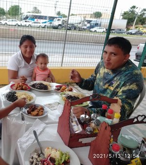 Grupo indígena de imigrantes venezuelanos em Maceió pede doações de alimentos