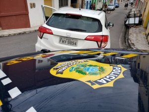 PRF detém três pessoas e recupera dois veículos no final de semana em Alagoas