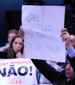 Votação do Escola Sem Partido é adiada pela quinta vez na Câmara