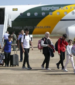 Brasileiros e familiares entram em lista de estrangeiros que vão deixar Gaza