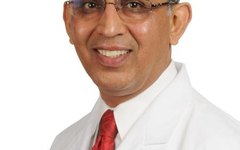 O médico Omar Atiq perdoou as dívidas de 200 pacientes