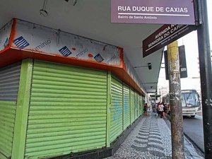 Comércio do Centro do Recife cada vez mais esvaziado
