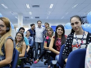 Governador inaugura nova unidade da AeC