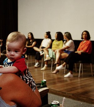 Ninho Cineclube promove primeira sessão de cinema para famílias com bebês em Maceió