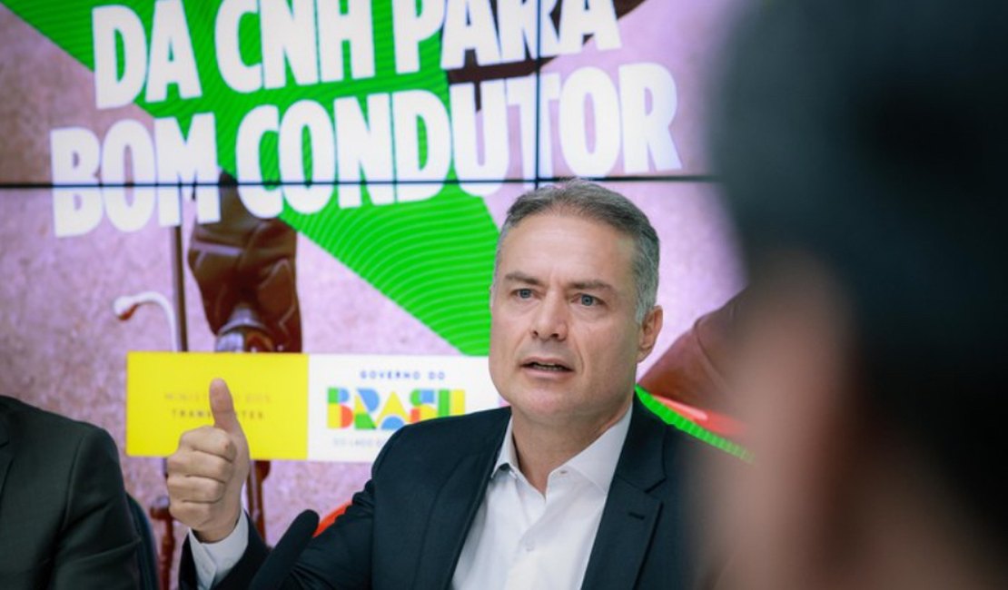 Renan Filho anuncia renovação automática da CNH para bons condutores