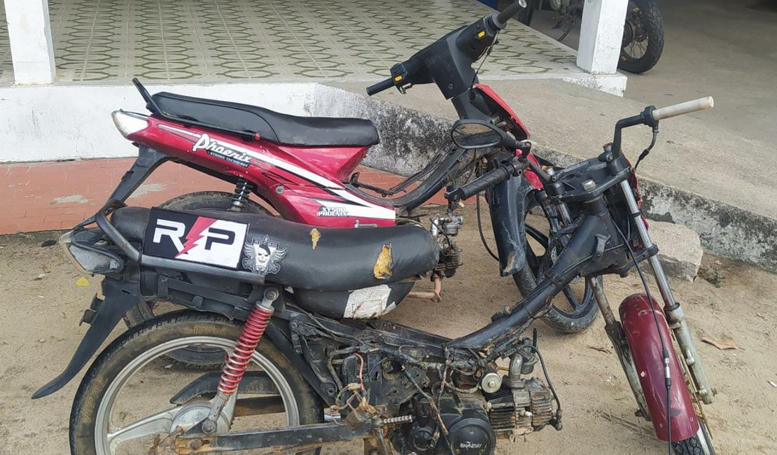Polícia apreende motos com queixa de roubo e motor adulterado