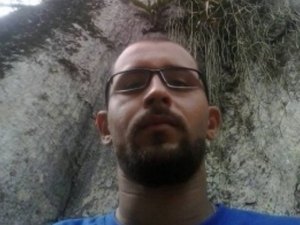 Aluno que ameaçou colega de farda ganha liberdade provisória
